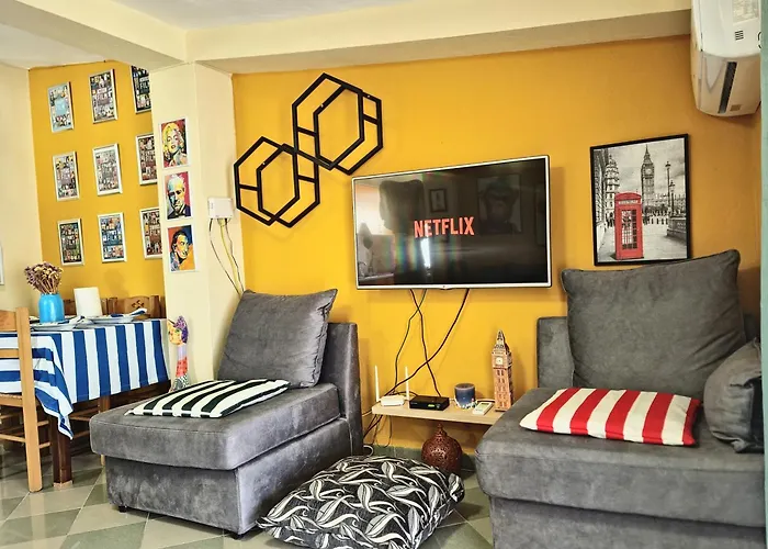 Suntan Lovely * Golem (Tirana)